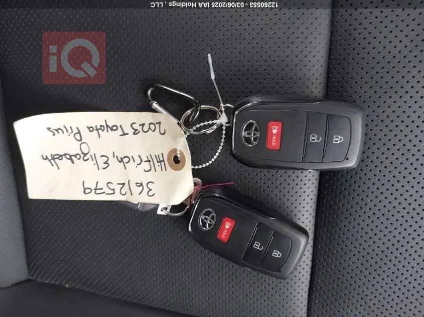 تۆیۆتا پریوس